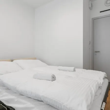 Lam Grey - Free Parking ברטיסלאבה