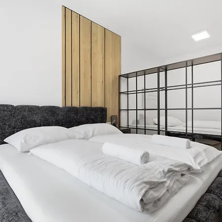 Appartamento Lam Grey - Free Parking Bratislava
