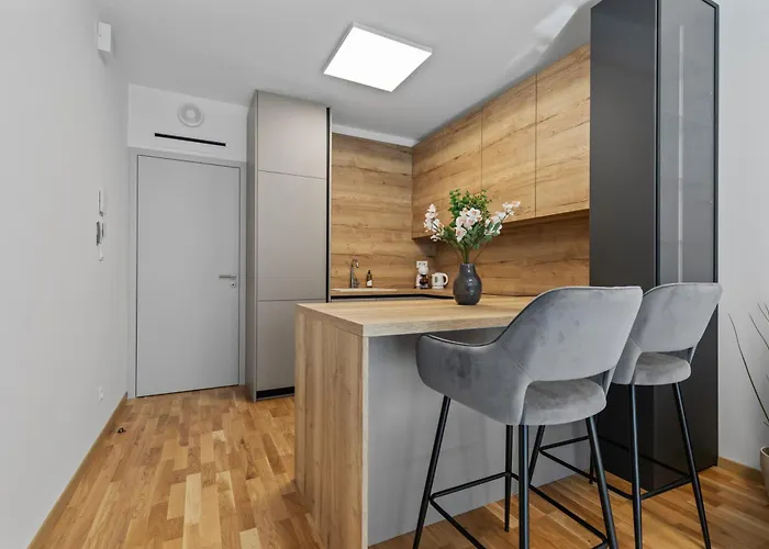 Lam Grey - Free Parking Apartment *